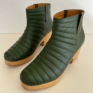Beklina Ribbed Boot Clog Green
